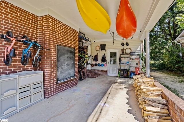 113 Forestdale Drive, Taylors, SC 29687