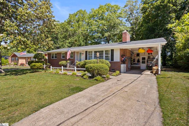 113 Forestdale Drive, Taylors, SC 29687