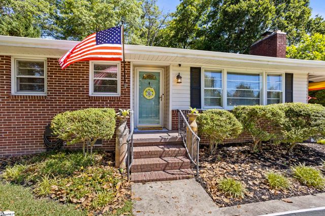 113 Forestdale Drive, Taylors, SC 29687