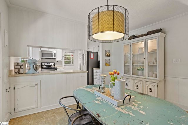 113 Forestdale Drive, Taylors, SC 29687