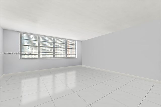 250 174th St 1410, Sunny Isles Beach, FL 33160