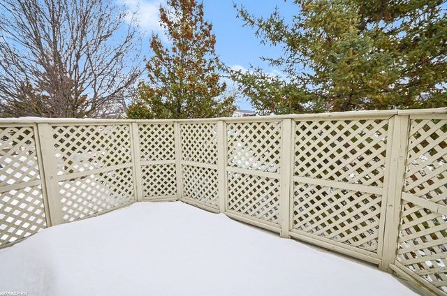 30240 Madison Avenue, Warren, MI 48093