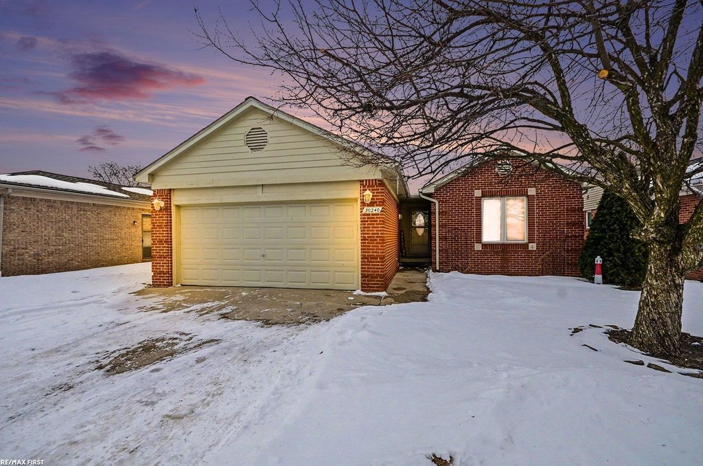 30240 Madison Avenue, Warren, MI 48093