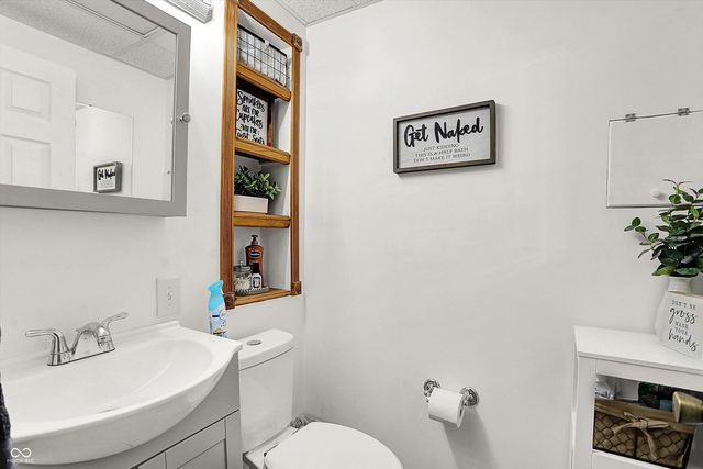 6839 Chauncey Drive, Indianapolis, IN 46221