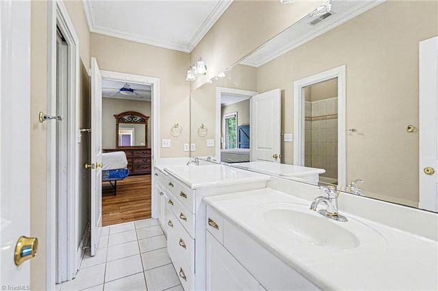 807 Northern Shores Point, Greensboro, NC 27455