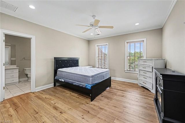 807 Northern Shores Point, Greensboro, NC 27455
