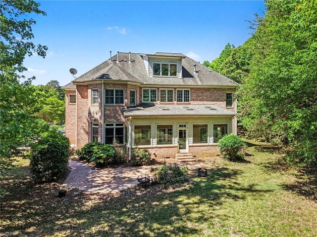 807 Northern Shores Point, Greensboro, NC 27455