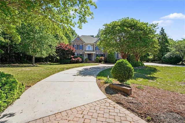 807 Northern Shores Point, Greensboro, NC 27455