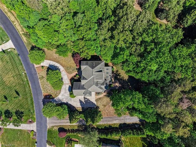 807 Northern Shores Point, Greensboro, NC 27455