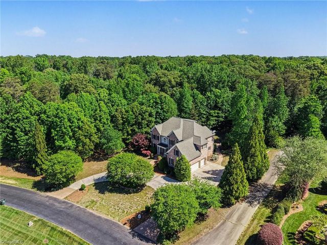 807 Northern Shores Point, Greensboro, NC 27455