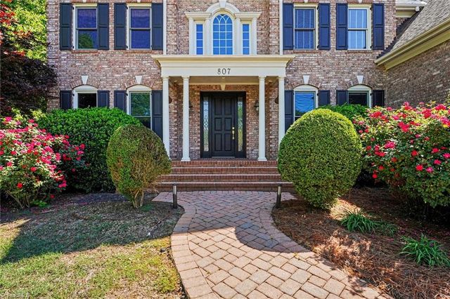 807 Northern Shores Point, Greensboro, NC 27455