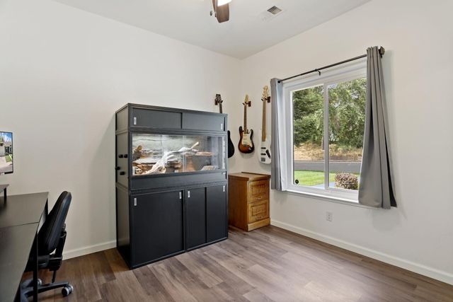2618 River Cove Dr, Riverbank, CA 95367