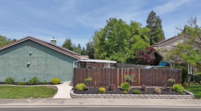 2618 River Cove Dr, Riverbank, CA 95367