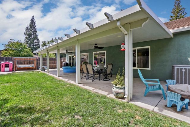 2618 River Cove Dr, Riverbank, CA 95367
