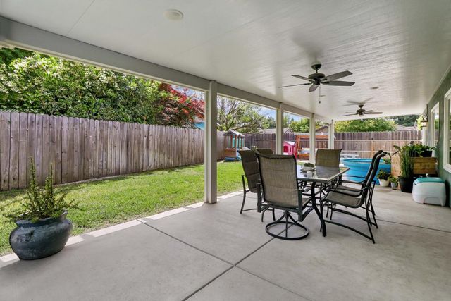 2618 River Cove Dr, Riverbank, CA 95367
