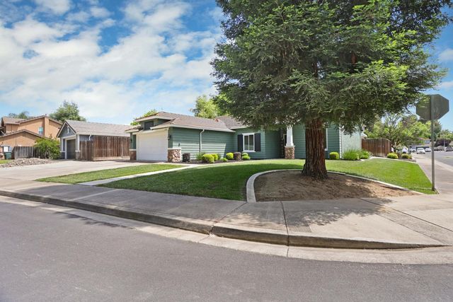 2618 River Cove Dr, Riverbank, CA 95367