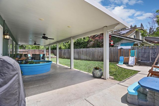2618 River Cove Dr, Riverbank, CA 95367