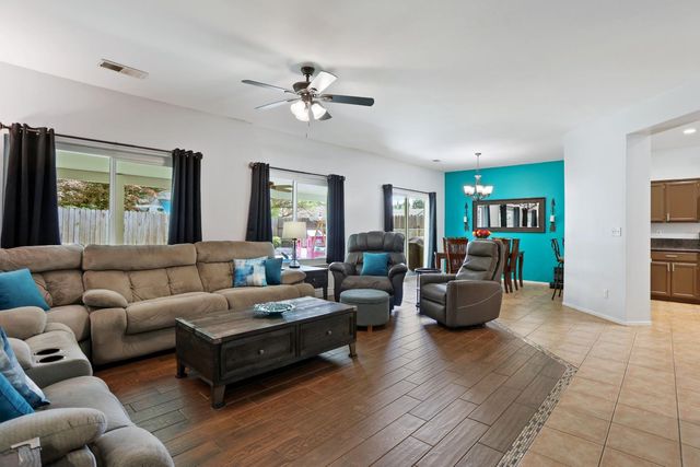 2618 River Cove Dr, Riverbank, CA 95367