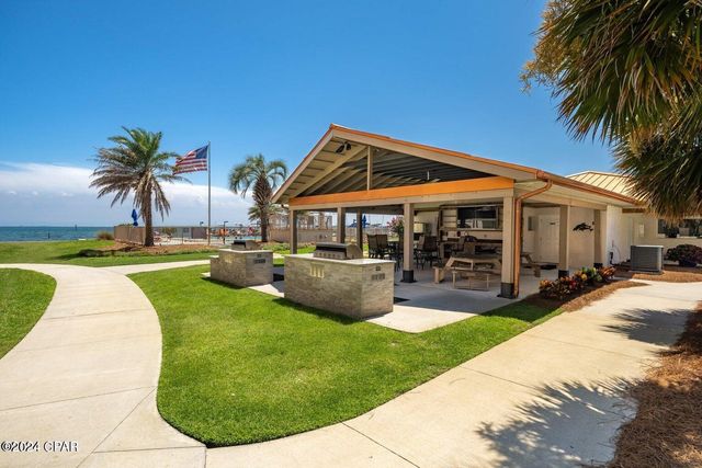 2100 W Beach Drive D202, Panama City, FL 32401