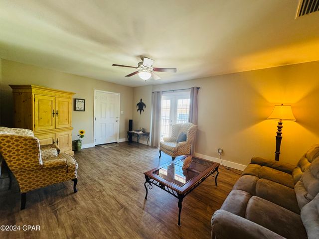 2100 W Beach Drive D202, Panama City, FL 32401