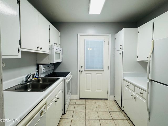 2100 W Beach Drive D202, Panama City, FL 32401