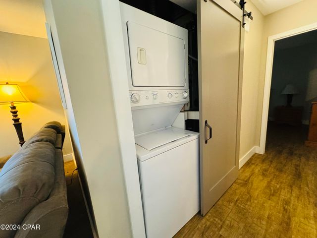 2100 W Beach Drive D202, Panama City, FL 32401