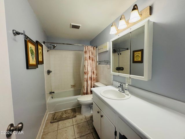 2100 W Beach Drive D202, Panama City, FL 32401