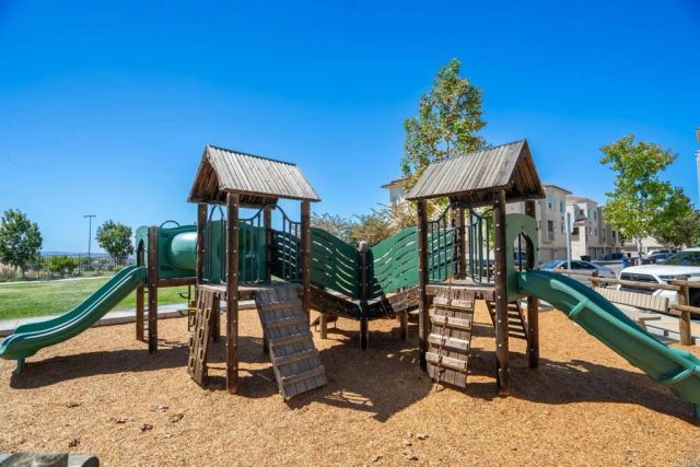 5280 Beachfront Cove 241, San Diego, CA 92154