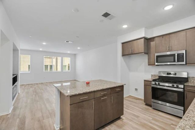 5280 Beachfront Cove 241, San Diego, CA 92154