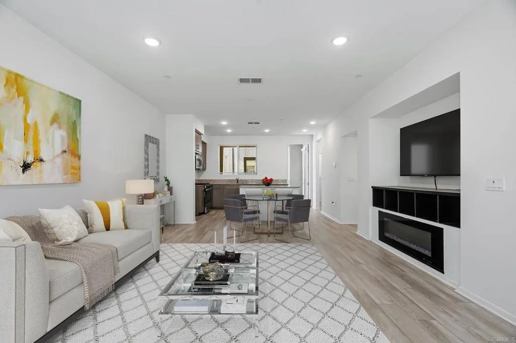 5280 Beachfront Cove 241, San Diego, CA 92154