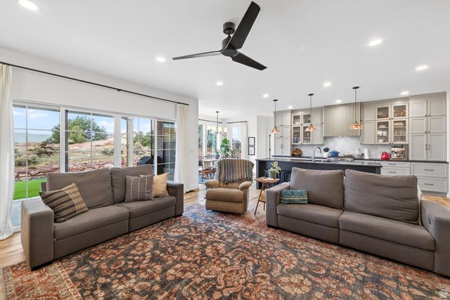 2182 SALIDA DEL SOL, Moab, UT 84532