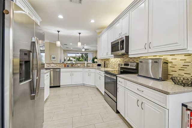 4913 MARBLE SPRINGS CIRCLE, Wimauma, FL 33598