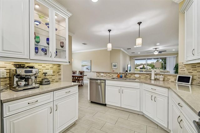 4913 MARBLE SPRINGS CIRCLE, Wimauma, FL 33598