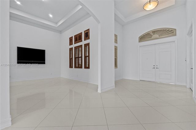 5301 S Sterling Ranch Cir, Davie, FL 33314