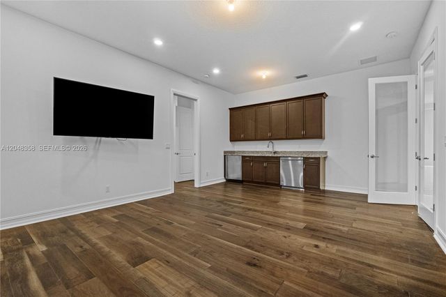 5301 S Sterling Ranch Cir, Davie, FL 33314