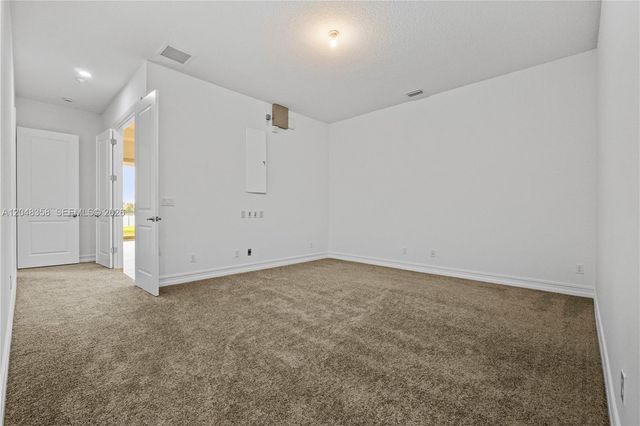 5301 S Sterling Ranch Cir, Davie, FL 33314