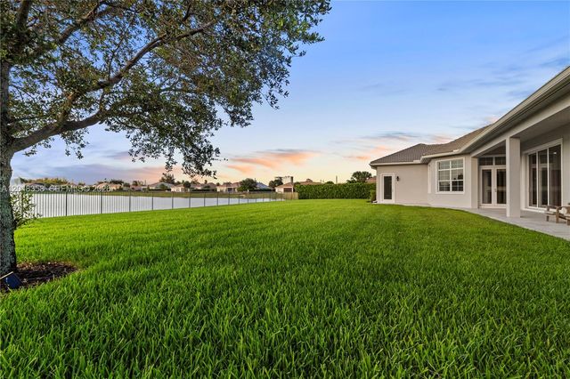 5301 S Sterling Ranch Cir, Davie, FL 33314