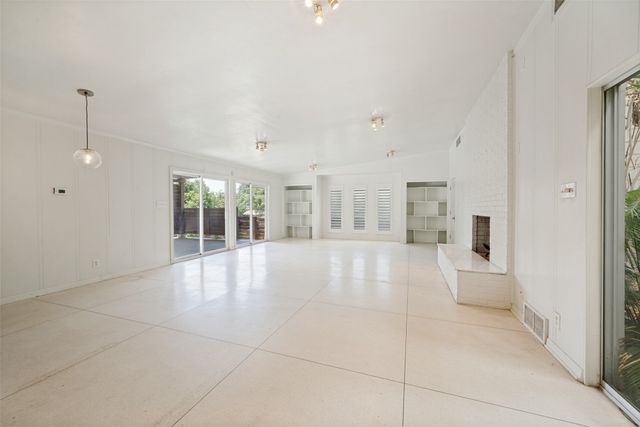 4013 Clayton Road E, Fort Worth, TX 76116
