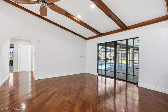 1911 SE 44th ST, Cape Coral, FL 33904