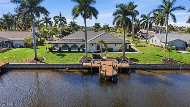 1911 SE 44th ST, Cape Coral, FL 33904