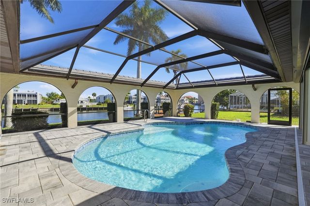 1911 SE 44th ST, Cape Coral, FL 33904