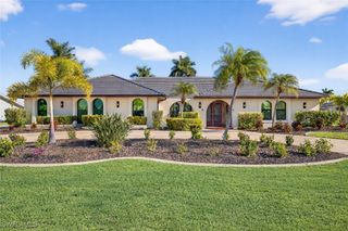 1911 SE 44th ST, Cape Coral, FL 33904