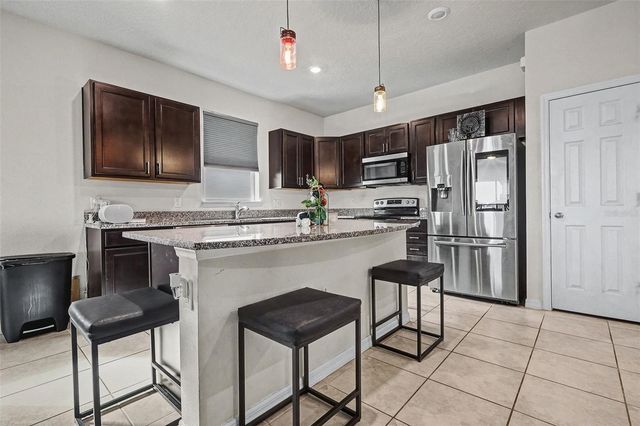 213 CITRUS ISLE LOOP, Davenport, FL 33837