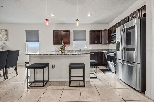 213 CITRUS ISLE LOOP, Davenport, FL 33837