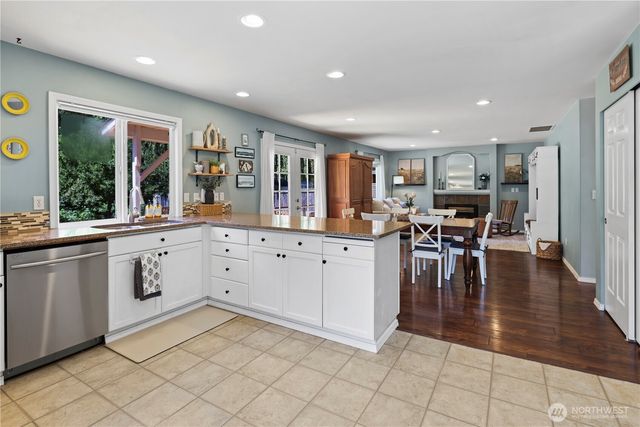 4418 70th Avenue NE, Marysville, WA 98270