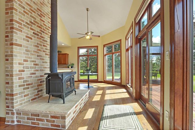 28411 72nd PLACE, Salem, WI 53168