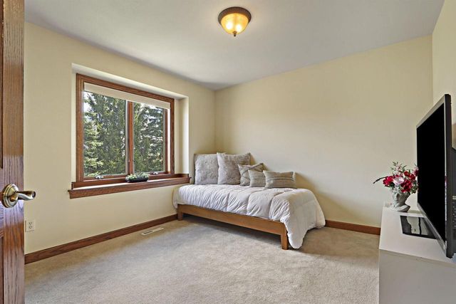 28411 72nd PLACE, Salem, WI 53168