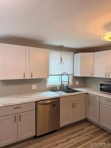 440 University Avenue [Lower Unit], Tonawanda, NY 14223