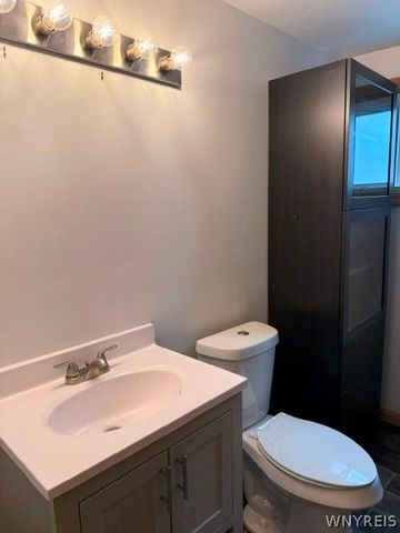 440 University Avenue [Lower Unit], Tonawanda, NY 14223
