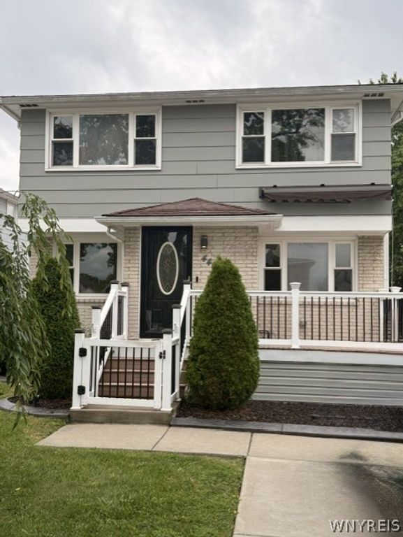 440 University Avenue [Lower Unit], Tonawanda, NY 14223